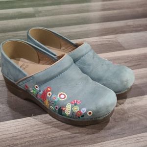 Dansko clogs size 39